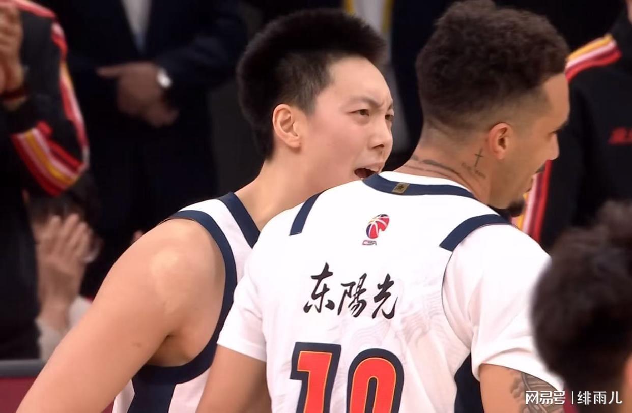 完美世界竞技平台-裁掉麦考尔+留下萨林杰？广东队被迫“4选1”，第五外援人选曝光