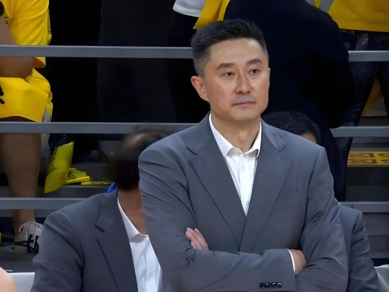 完美对战平台-输给宏远6分！揪出3个“废柴”，坑惨了广厦队